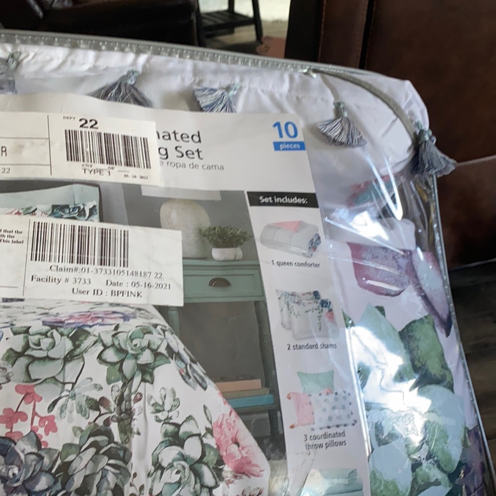 A queen size comforter